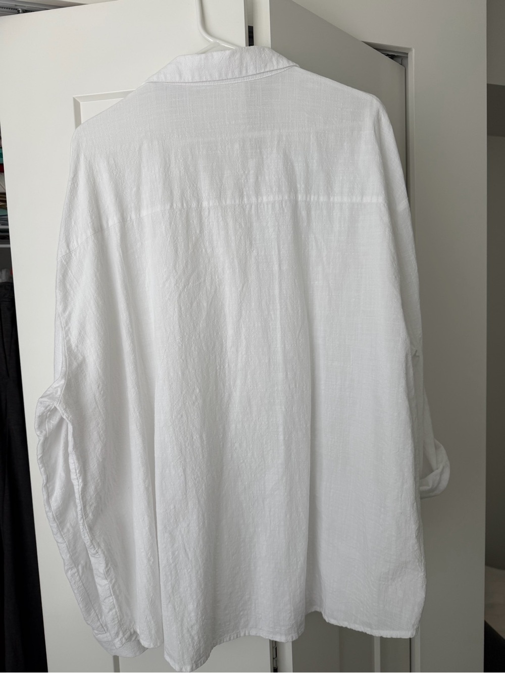 White Long-Sleeve Casual Button-Down Shirt - Picture 2 of 4